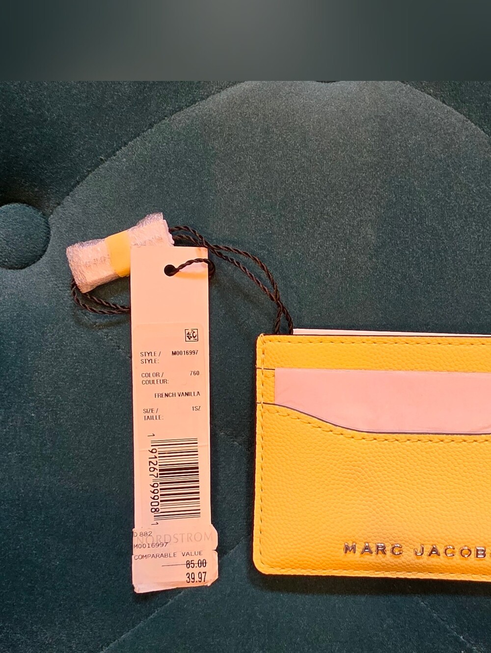 Marc Jacobs Cardholder in French Vanilla BRAND NEW